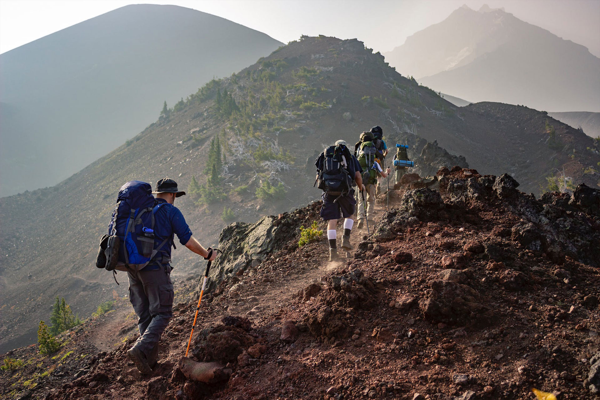 hiking-main-img